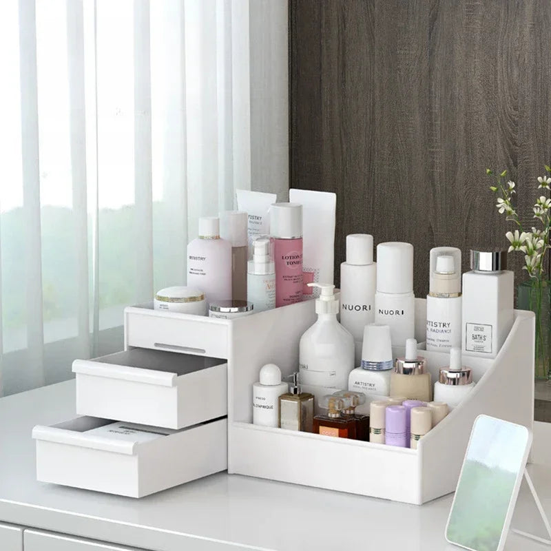 Boîte cosmétique à compartiments