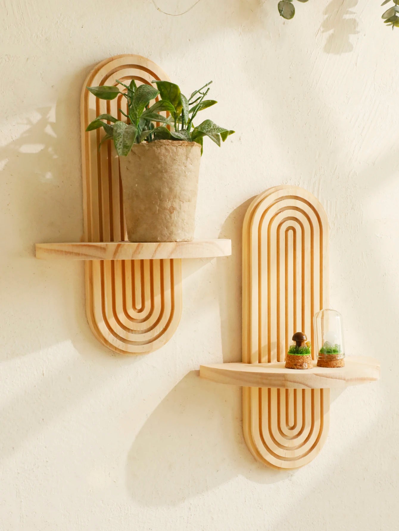 Étagère de décoration murale